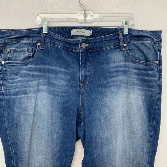 Torrid Jeans Woman Plus‎ 24  Blue Fading Straight Raw Hem Stretch Pockets Casual - Picture 2 of 11